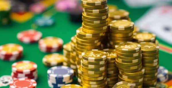 A balanced view of the pros and cons of Red Dog Casino.